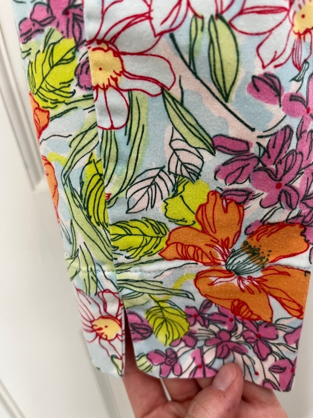 Talbots Stretch Cotton Blend Floral Watercolor Print Straight Leg Pants - Size 6 - Picture 6 of 11